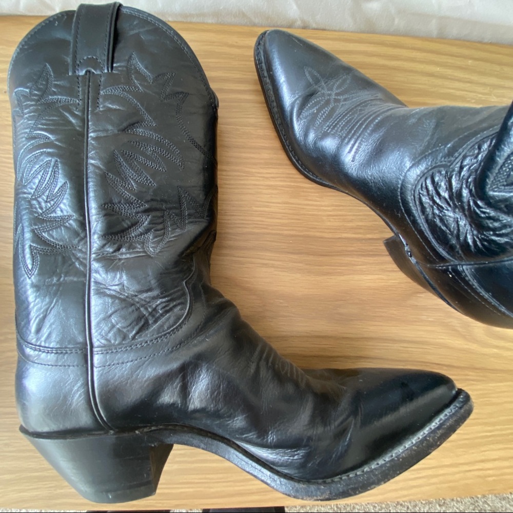 Gorgeous great condition Justin cowboy boots women’s 7-7.5
